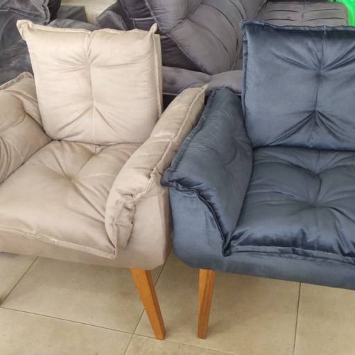 Poltronas Almofadadas em Bauru  por RR Estofados Bauru 