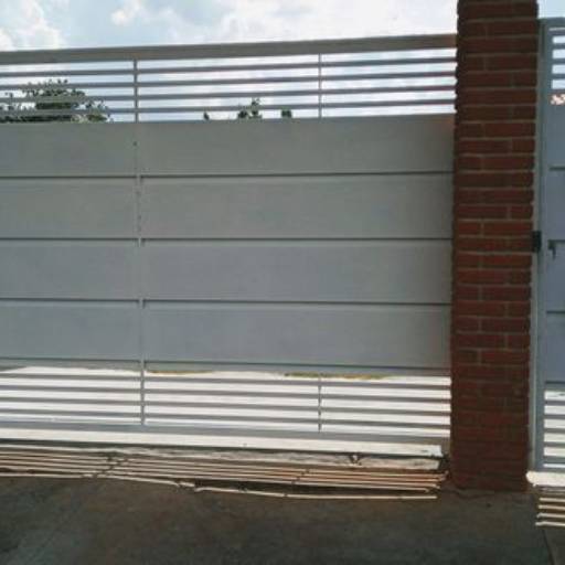 Portão Deslizante com Social Separado por Mb Equipamentos Portão Deslizante com Social Separado por Mb Equipamentos