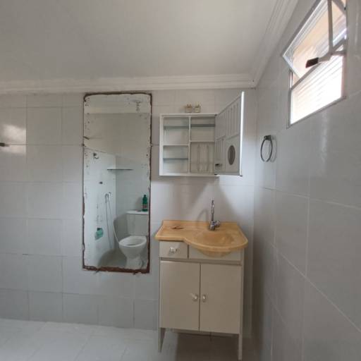 Dormitório 1, Banheiro social e Dormitório 2 (suíte)