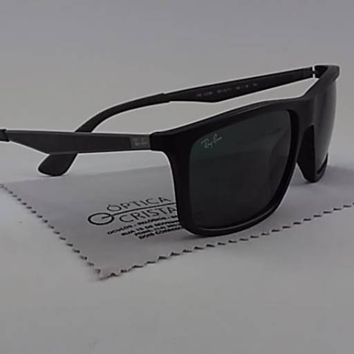 Ray Ban 4228L Acetato Preto  por Óptica Cristal
