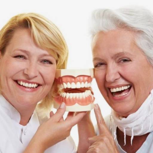 Dentista para implante dentário em Bauru por Lopes Saúde e Odontologia