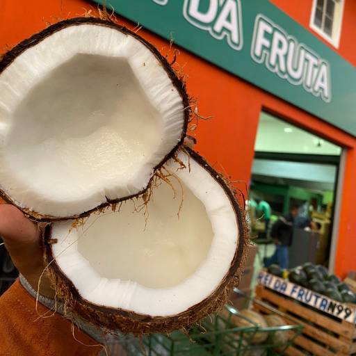 Comprar o produto de Coco em Frutarias pela empresa Rei Da Fruta Comercio Atacadista De Frutas Ltda em Campinas, SP por Solutudo