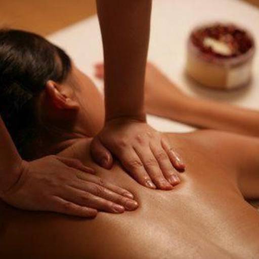 Comprar o produto de Massagem Indiana em Massagem pela empresa Studio Camila Rodrigues Massagem Tântrica & Terapias Corporais em Atibaia, SP por Solutudo