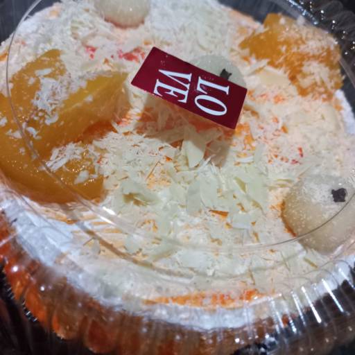 Bolo de Pêssego em Conservas em Bauru por Doces & Doces - Confeitaria