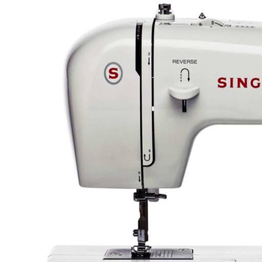 Máquina de Costura Singer 2250 por Global Aviamentos