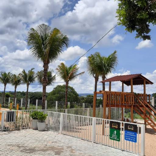 Condomínio Vilas Bouganville por Peterson Garcia Corretor de Imóveis 