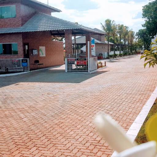 Condomínio Vilas Bouganville por Peterson Garcia Corretor de Imóveis 