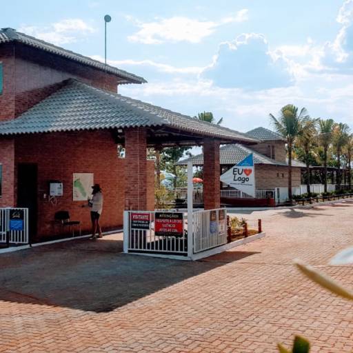 Condomínio Vilas Bouganville por Peterson Garcia Corretor de Imóveis 