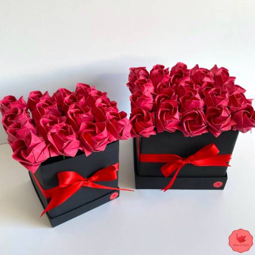 Comprar o produto de Caixas de Rosas em Artesanato pela empresa Oficina do Origami em Foz do Iguaçu, PR por Solutudo