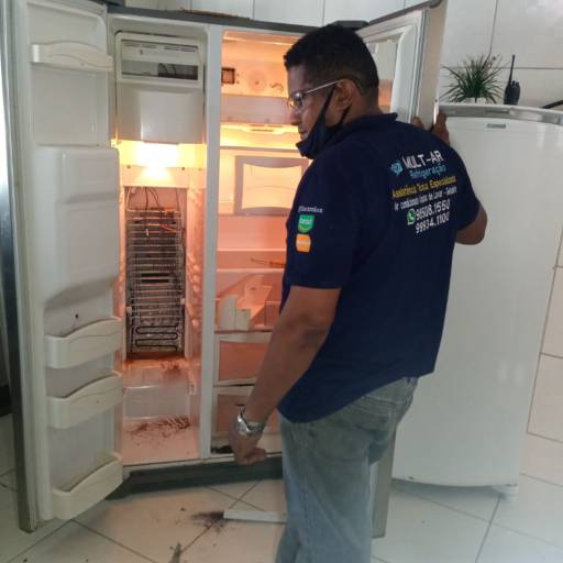 Comprar o produto de Conserto de Geladeira  em Refrigeração pela empresa Mult-ar Solar em Caucaia, CE por Solutudo