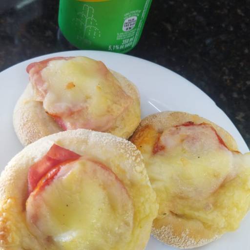 Salgado assado  por Padaria Doce Vida