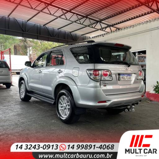 HILUX SW4 2.7 16V 4P SR AUTOMÁTICO por Mult Car Bauru