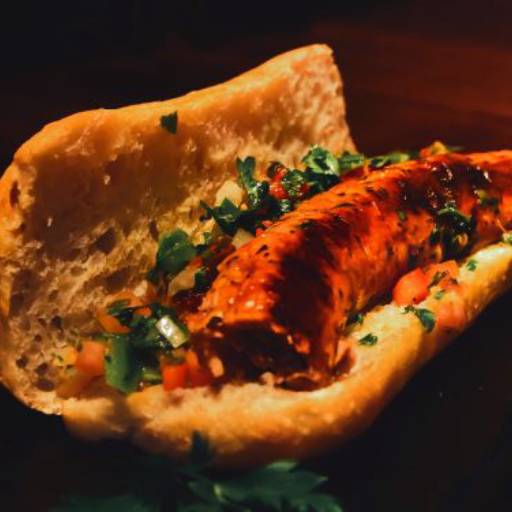 CHORIPAN - ciabatta artesanal, linguíça cuiabana e salsa criola 