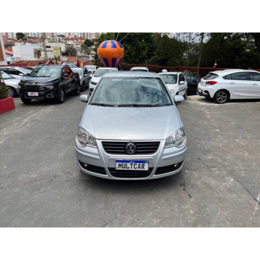 POLO SEDAN 1.6 4P FLEX COMFORTLINE I-MOTION AUTOMATIZADO em Bauru  por Mult Car Bauru