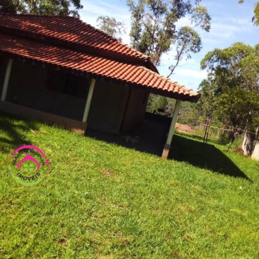 Vende-se linda chácara em Bofete