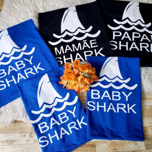 Camiseta Personalizada Baby e Papai Shark em Bauru por Tall Camisetas Personalizadas