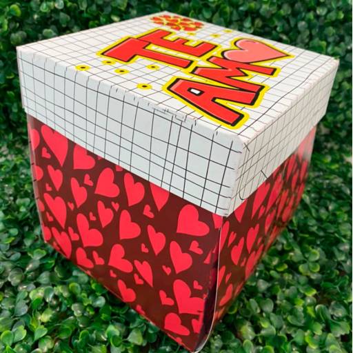 Caixa Explosão Te Amo para dia dos namorados em Bauru por Renata Embalagens