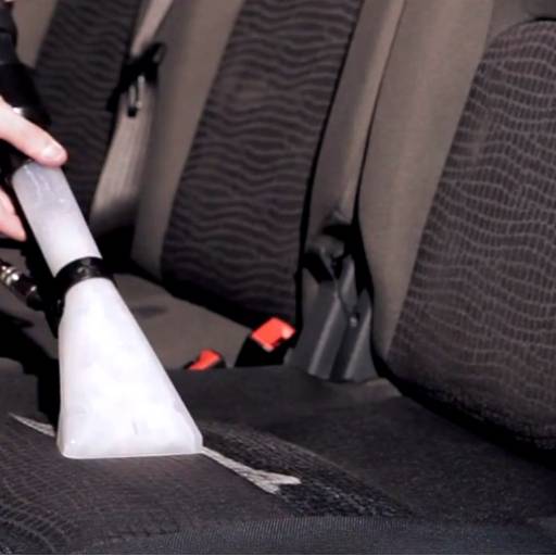 Higienização de Estofado Automotivo por LimpezAÇÃO Higienização e Impermeabilização de Estofados