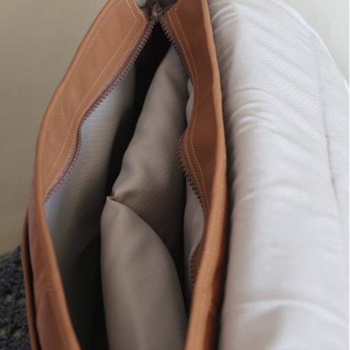 Bolsa Marrom Lateral  por Maximo's Couro - Cintos, Bolsas e Artigos em Couro