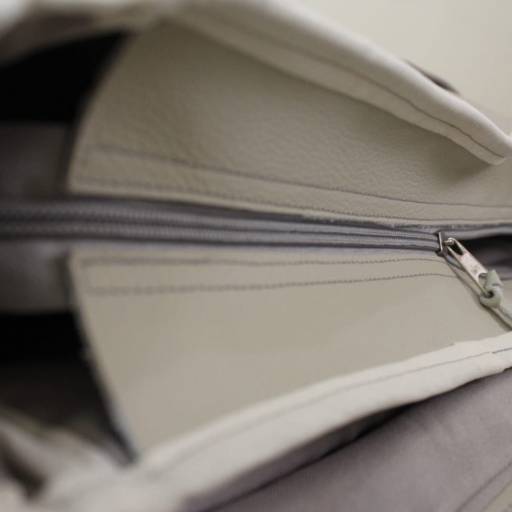 Bolsa de Lado Bege em Bauru por Maximo's Couro - Cintos, Bolsas e Artigos em Couro