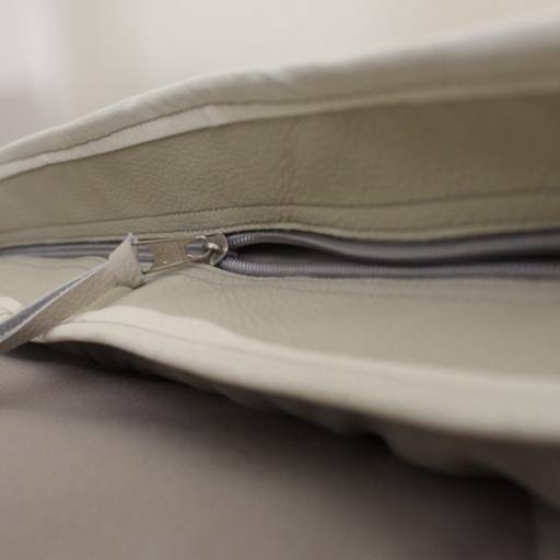 Bolsa de Lado Bege em Bauru por Maximo's Couro - Cintos, Bolsas e Artigos em Couro