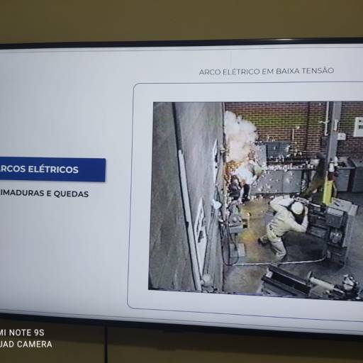 Treinamento NR10 por Ícone Consultoria