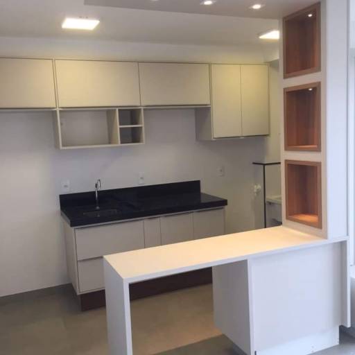 Armário de Cozinha Planejado por Planejar Móveis