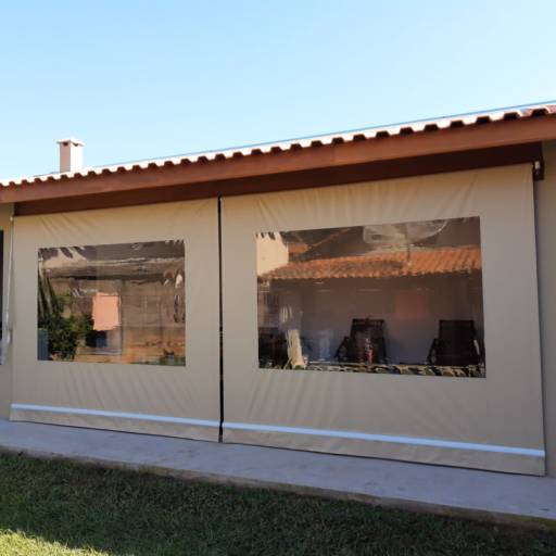 Toldo cortina com visor