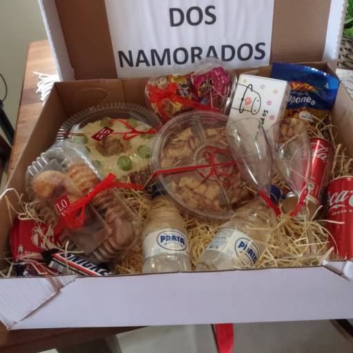 Comprar o produto de Festa na Caixa para Presentear!  em Doces pela empresa Doces & Doces - Confeitaria em Bauru, SP por Solutudo