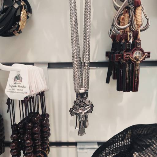 Terços em Metal por Livraria Sagrada Família