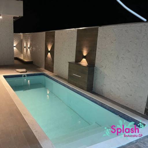 Piscina Tradicional com pastilha