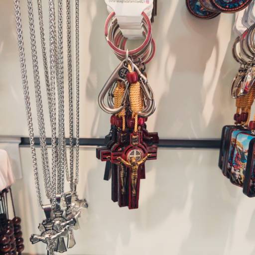 Chaveiro  por Livraria Sagrada Família