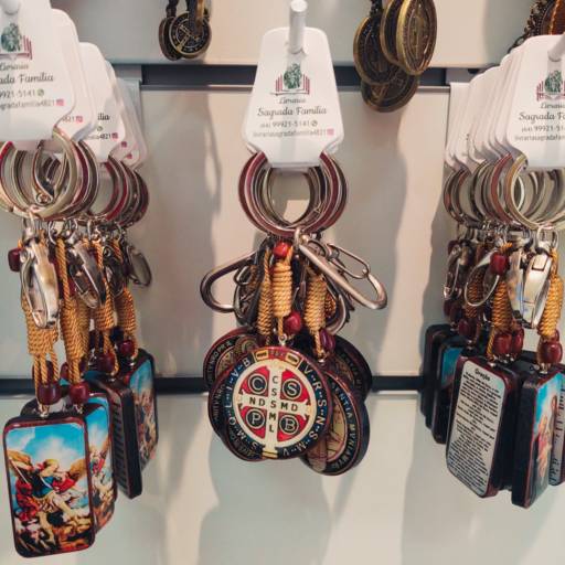 Chaveiro  por Livraria Sagrada Família