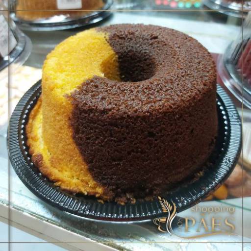 Bolo mesclado fofinho e saboroso só na padaria Shopping dos Pães!