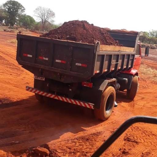 Caminhão basculante por Agroterra Caminhão basculante por Agroterra