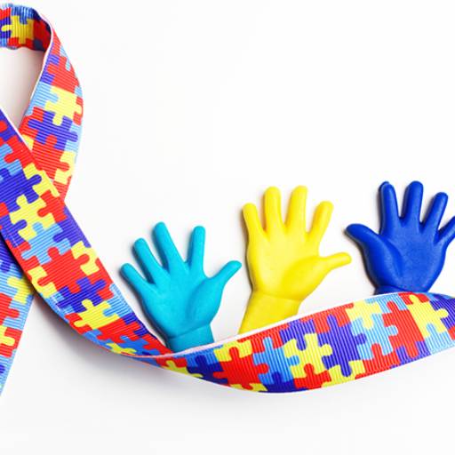 TEA - Transtorno do Espectro Autista (Autismo) por Kelly Tayná Piedade Prata - Neuropsicopedagoga
