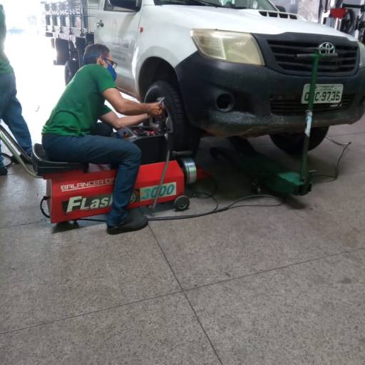 Balanceamento de roda local por O Murilão Auto Serviços