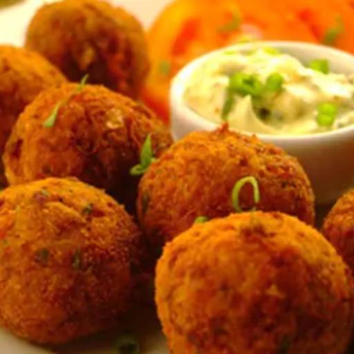 Bolinho de salmão (10 unidades)