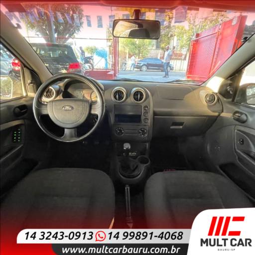 FIESTA HATCH 1.0 Bauru por Mult Car Bauru