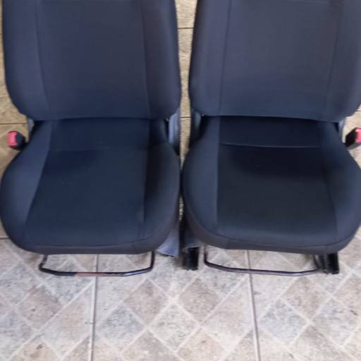 Par de banco  por Carlão Capoteiro e Estofador Par de banco  por Carlão Capoteiro e Estofador