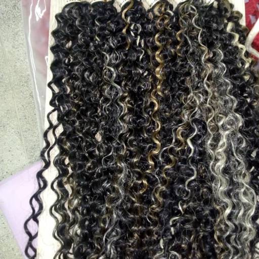 Comprar o produto de Cabelo Orgânico Cacheado para Mega Hair em Mega hair pela empresa Studio Afro Cabelo & Cia em Marília, SP por Solutudo