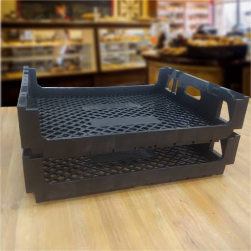 Grade de Pão Bandeja Plástica vazada Bauru e Região em Bauru, SP por SoftPlas Bauru e Sacos de Lixo Reforçados - Caixas Plásticas Multiuso