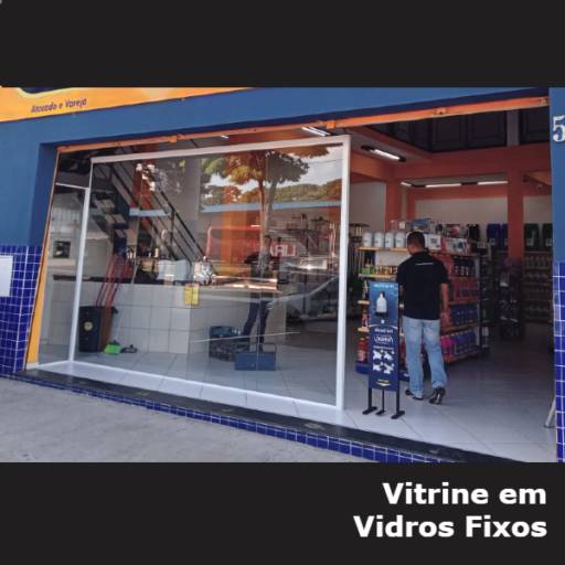 Vidraçaria especializada em vidro temperado em Itapetininga por Paulista Vidros - Vidraçaria e Esquadrias