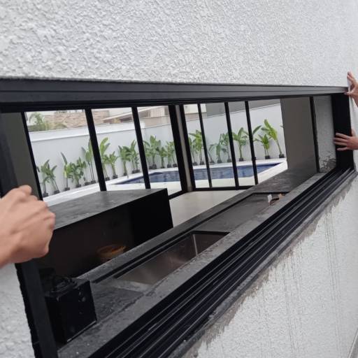 Vidraçaria especializada em vidro temperado em Itapetininga por Paulista Vidros - Vidraçaria e Esquadrias