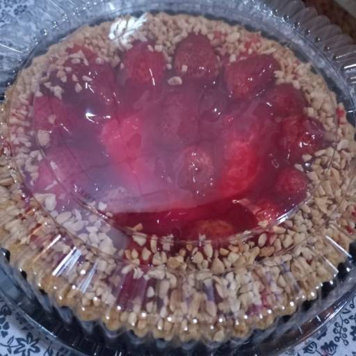 Comprar o produto de Torta de Morango em Bauru em Tortas Doces pela empresa Viviane e Franci Confeitaria e Festas Criativas em Bauru, SP por Solutudo