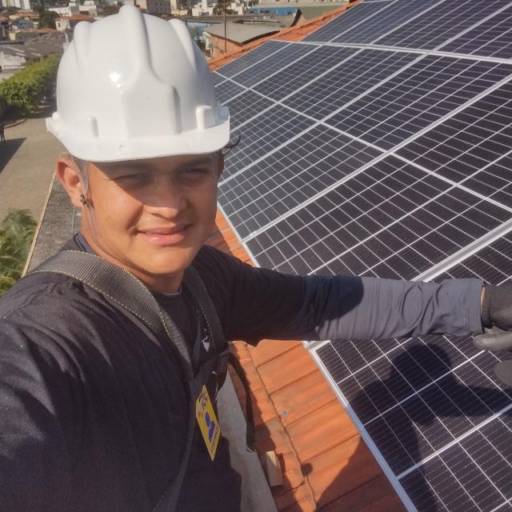 Comprar o produto de Energia Solar para Indústrias em Energia Solar pela empresa Detek Energia Solar em Itapecerica da Serra, SP por Solutudo