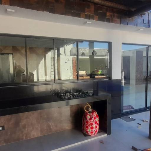 Instalação de vidro