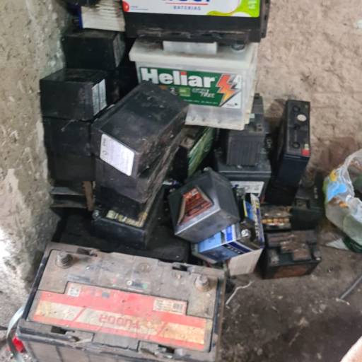 Comprar o produto de Compra de sucata de baterias em geral em Bauru em Reciclagem pela empresa Reciclagem Ferreira em Bauru, SP por Solutudo