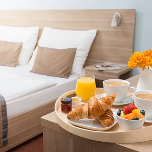 Hospedagem com café da manhã por Hotel e Pousada Família