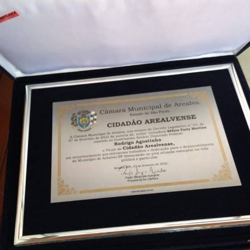 Placas de homenagem em Bauru por Templaka Sinalização